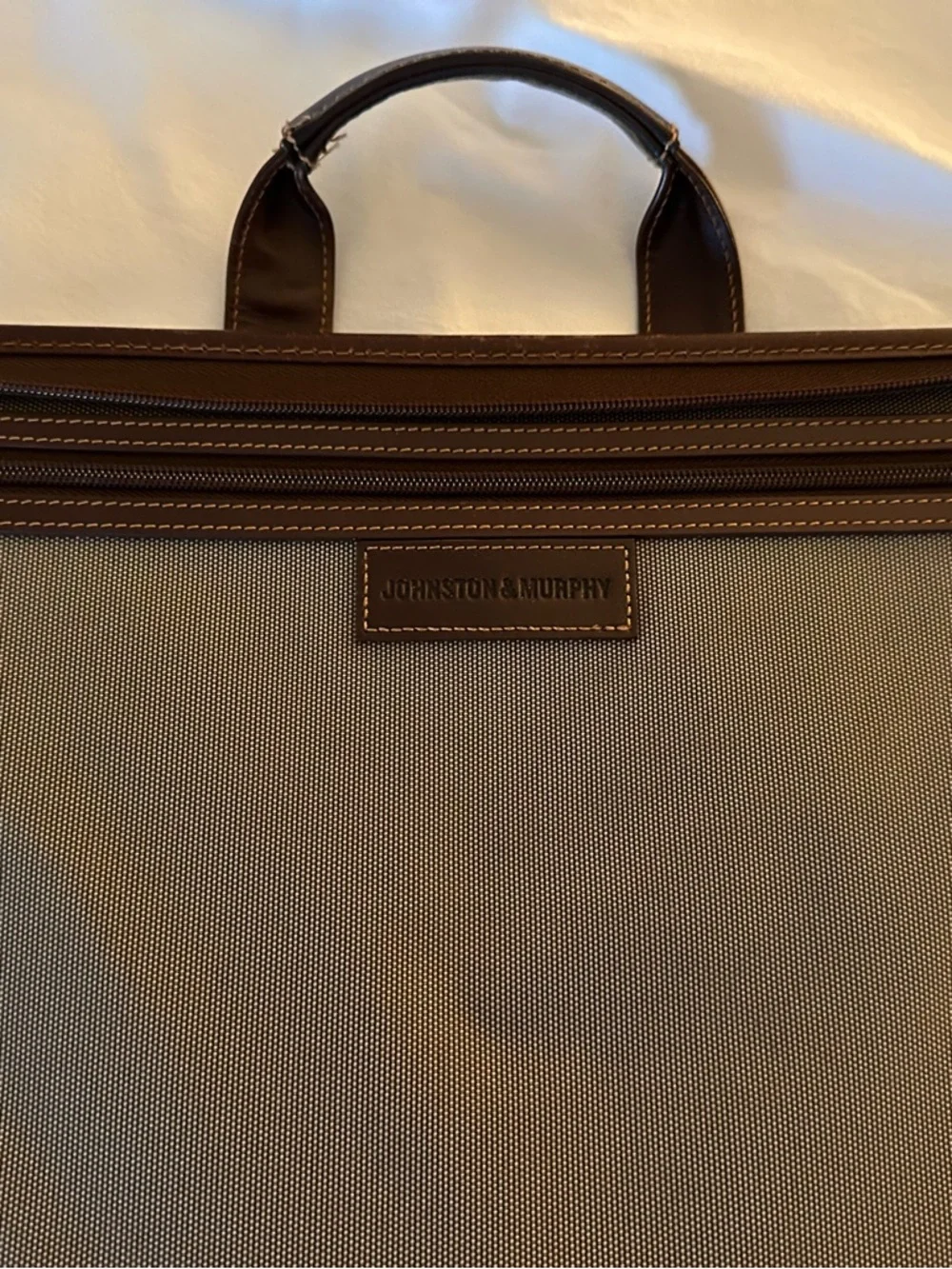 Men's Leather Briefcase in Deep Brown - Sleek Professional with Shoulder Strap
